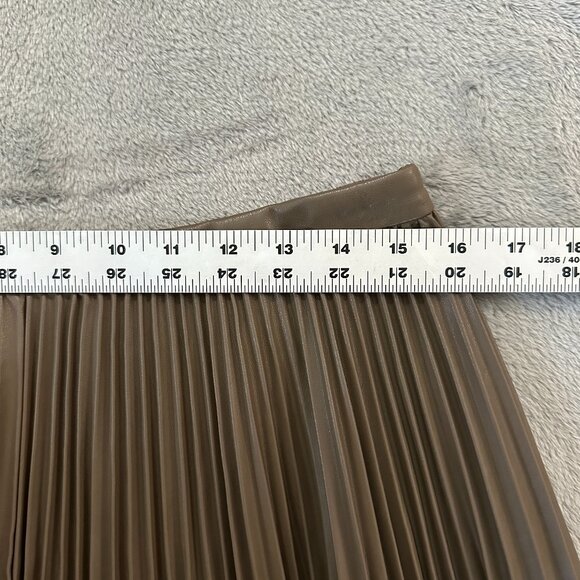 NWT J. Crew Swingy Pleated Mini Skirt Faux Leather Women's size 8 - Picture 5 of 6